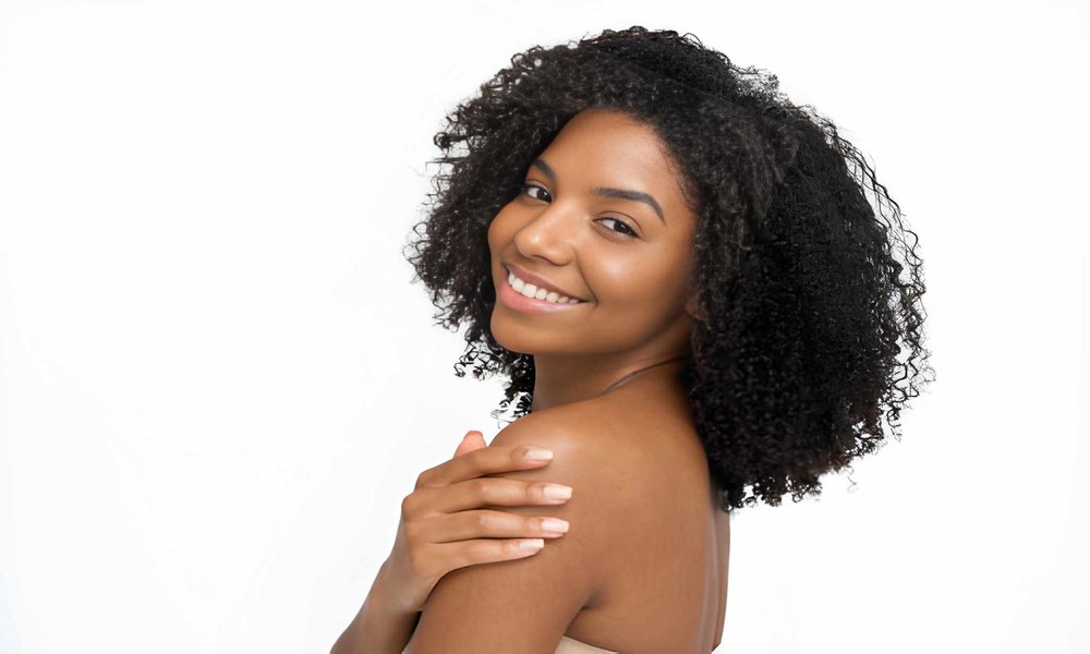 The Hydration Edit: Keeping Kinky Curly Extensions Defined, Soft, and Fashion-Ready